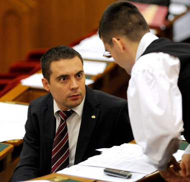 Vona: “Ha kiderülne, hogy zsidó vagyok, lemondanék”